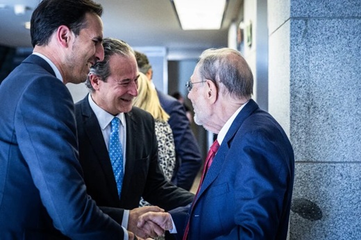 Guzmán Gómez y Antonio Sánchez junto a Javier Solana, presidente del Real Patronato del Museo del Prado Guzmán Gómez y Antonio Sánchez junto a Javier Solana, presidente del Real Patronato del Museo del Prado